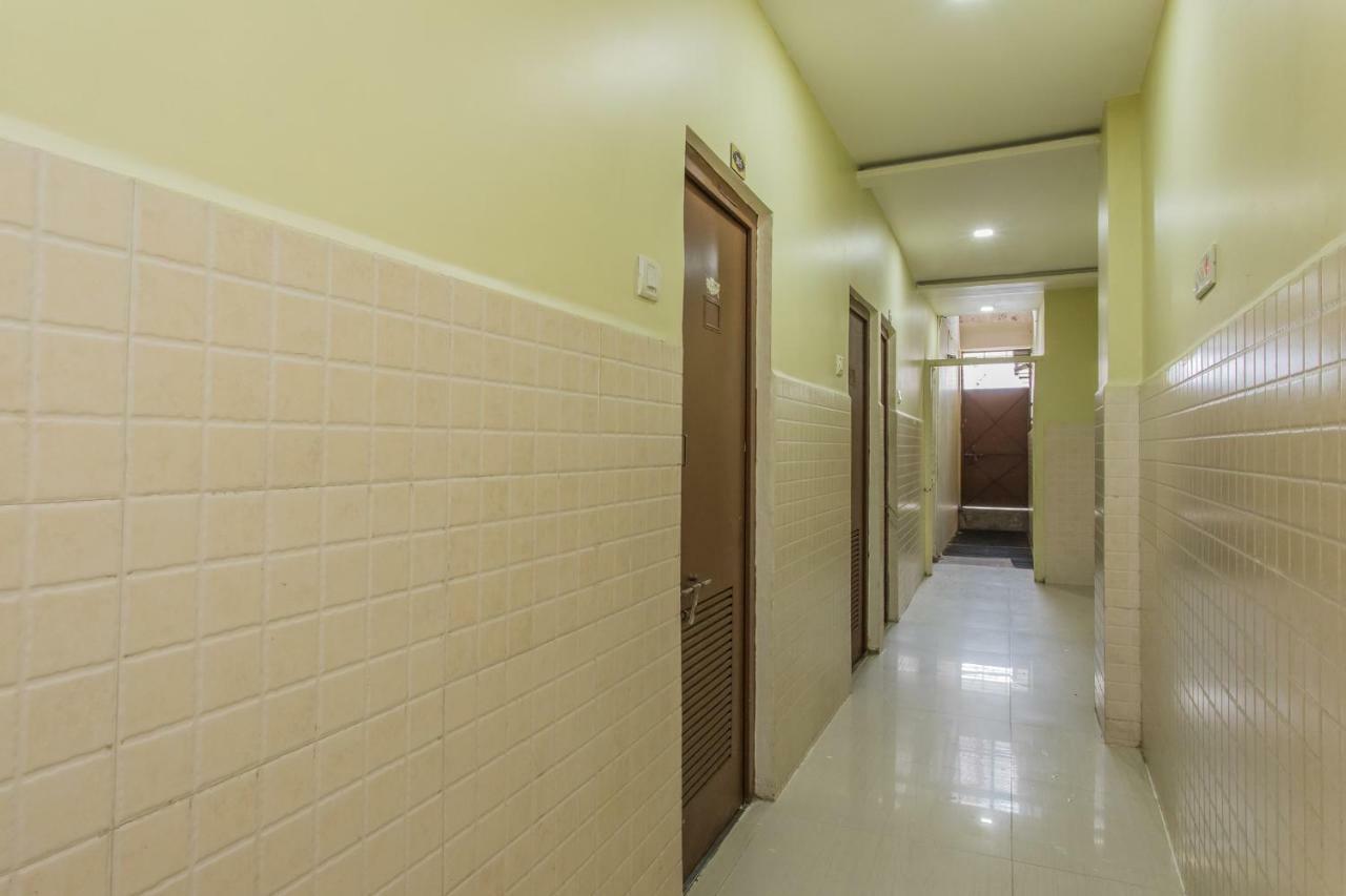 אויאיין Oyo 17161 Hotel Mahalaxmi מראה חיצוני תמונה