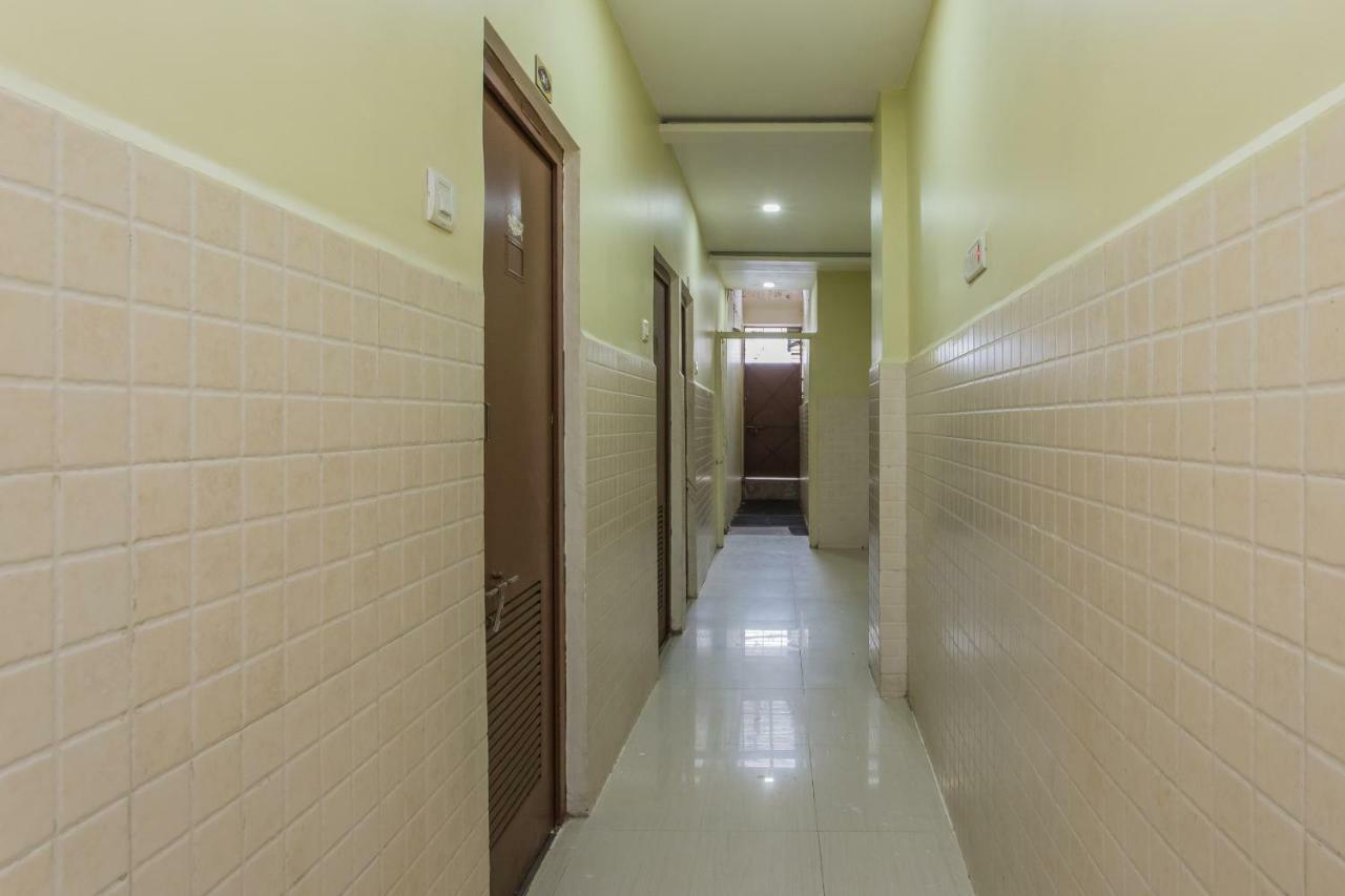 אויאיין Oyo 17161 Hotel Mahalaxmi מראה חיצוני תמונה
