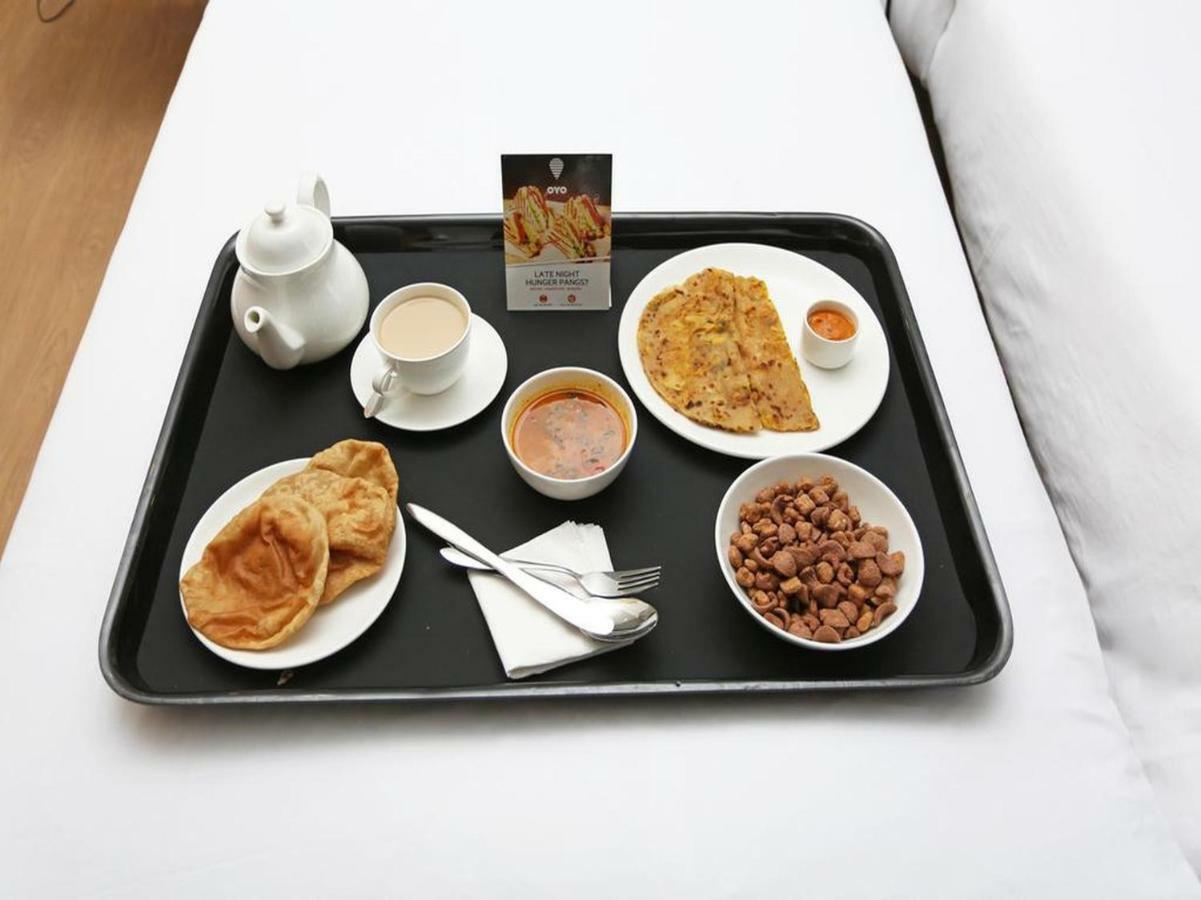 אויאיין Oyo 17161 Hotel Mahalaxmi מראה חיצוני תמונה